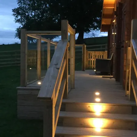 Bonnie View Glamping Cabin Ferienhaus *